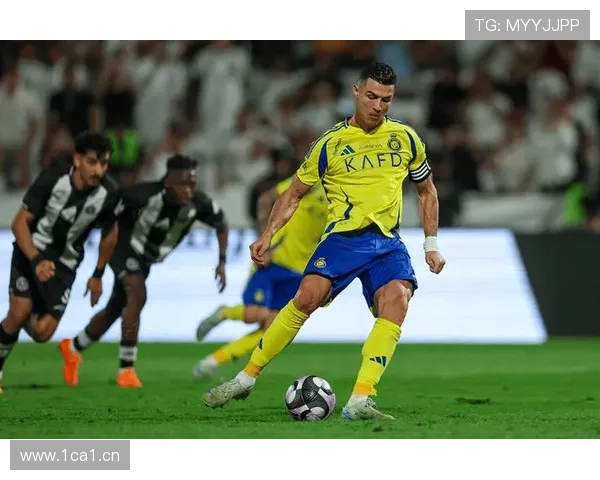 C罗关键比赛进球解析：高压环境下如何保持稳定输出